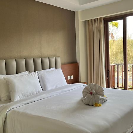 New Kuta Hotel By Lorin 울루와뚜 외부 사진